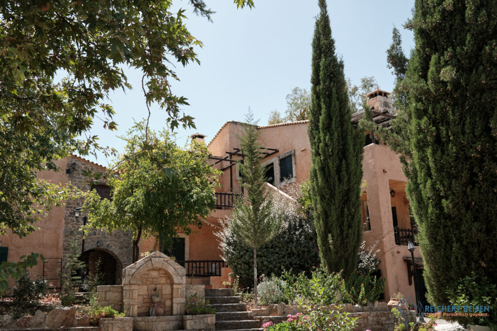 Engagron Ecotourism Village Kreta